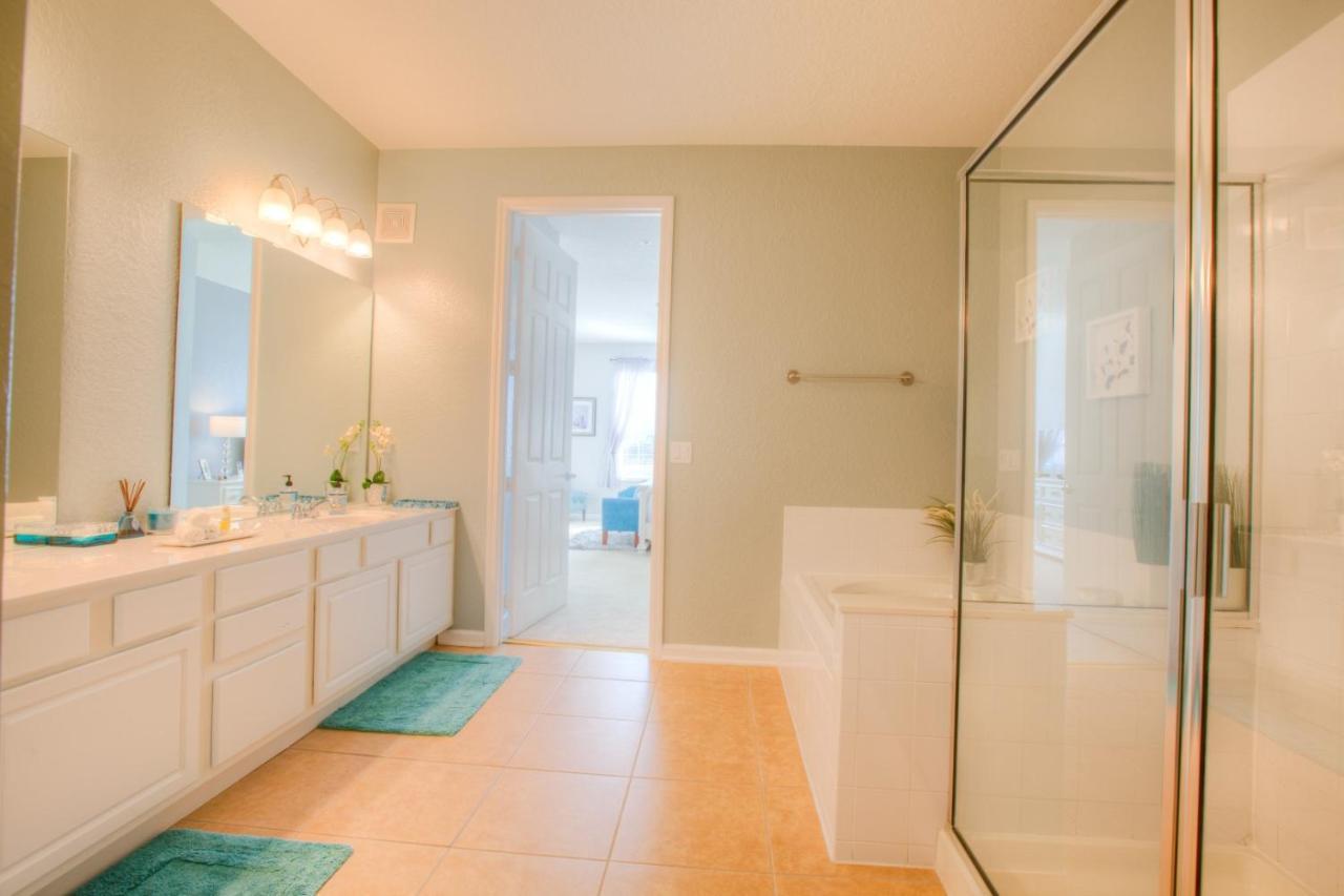 קיסימי Stunning Lakeview Condo Wprivate Balcony מראה חיצוני תמונה