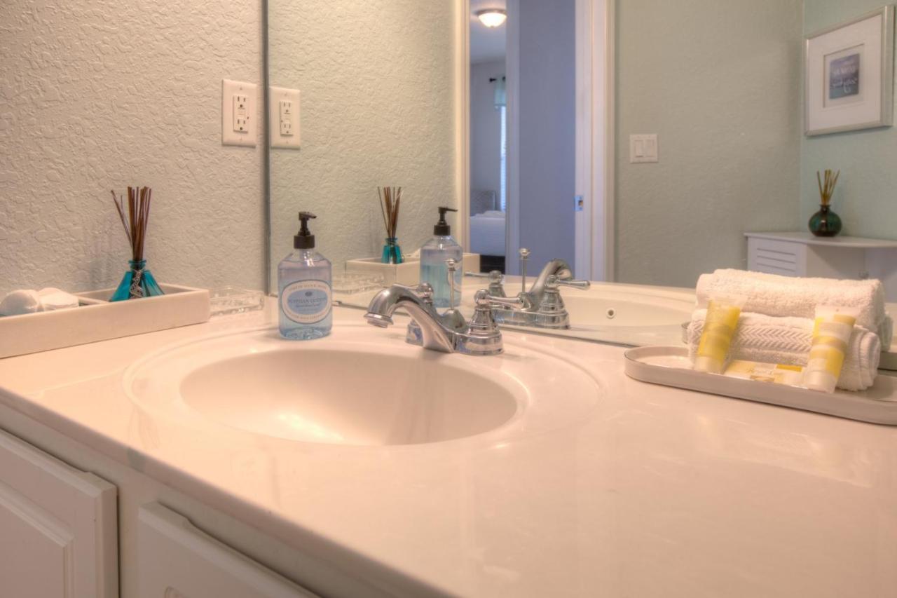 קיסימי Stunning Lakeview Condo Wprivate Balcony מראה חיצוני תמונה